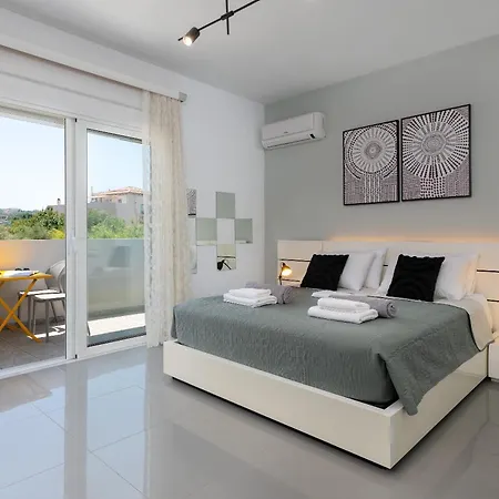 Niovis Villa Pastida